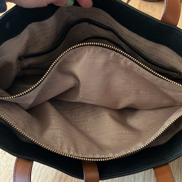 RALPH LAUREN GENUINE LEATHER SHOULDER BAG - Picture 13 of 17